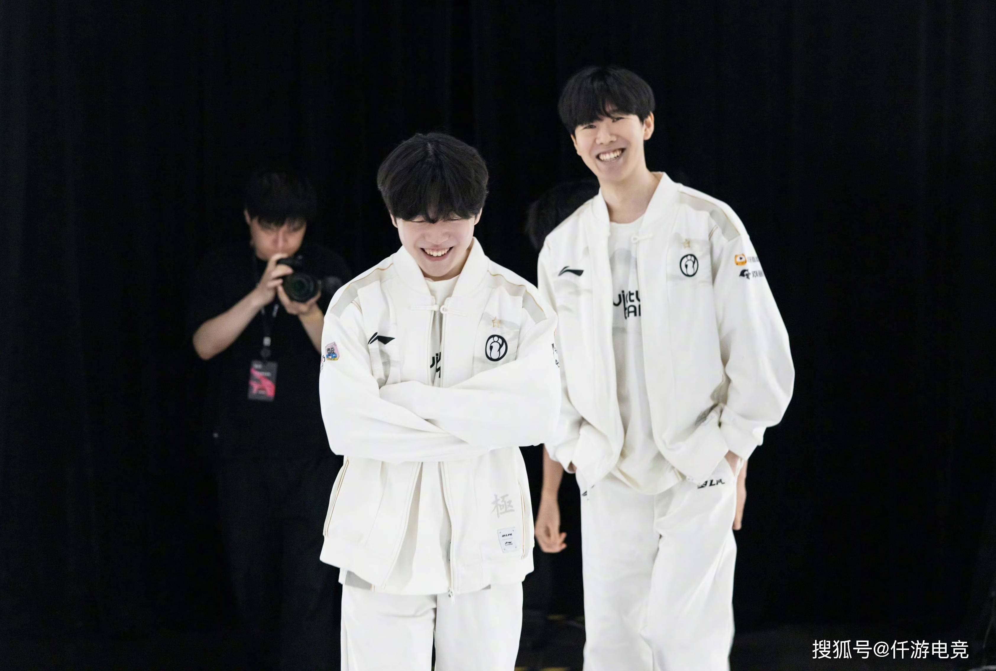 赛的深入 赛的深入