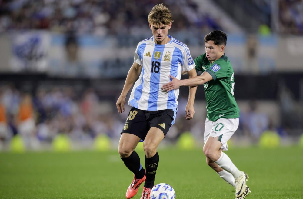 也树立了他 也树立了他