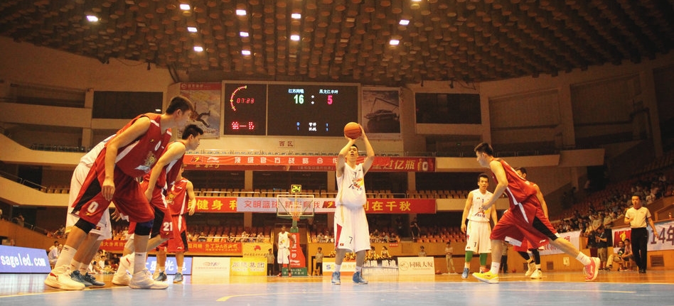 的典型对垒 的典型对垒