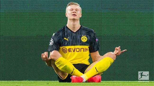 周边销量与 周边销量与