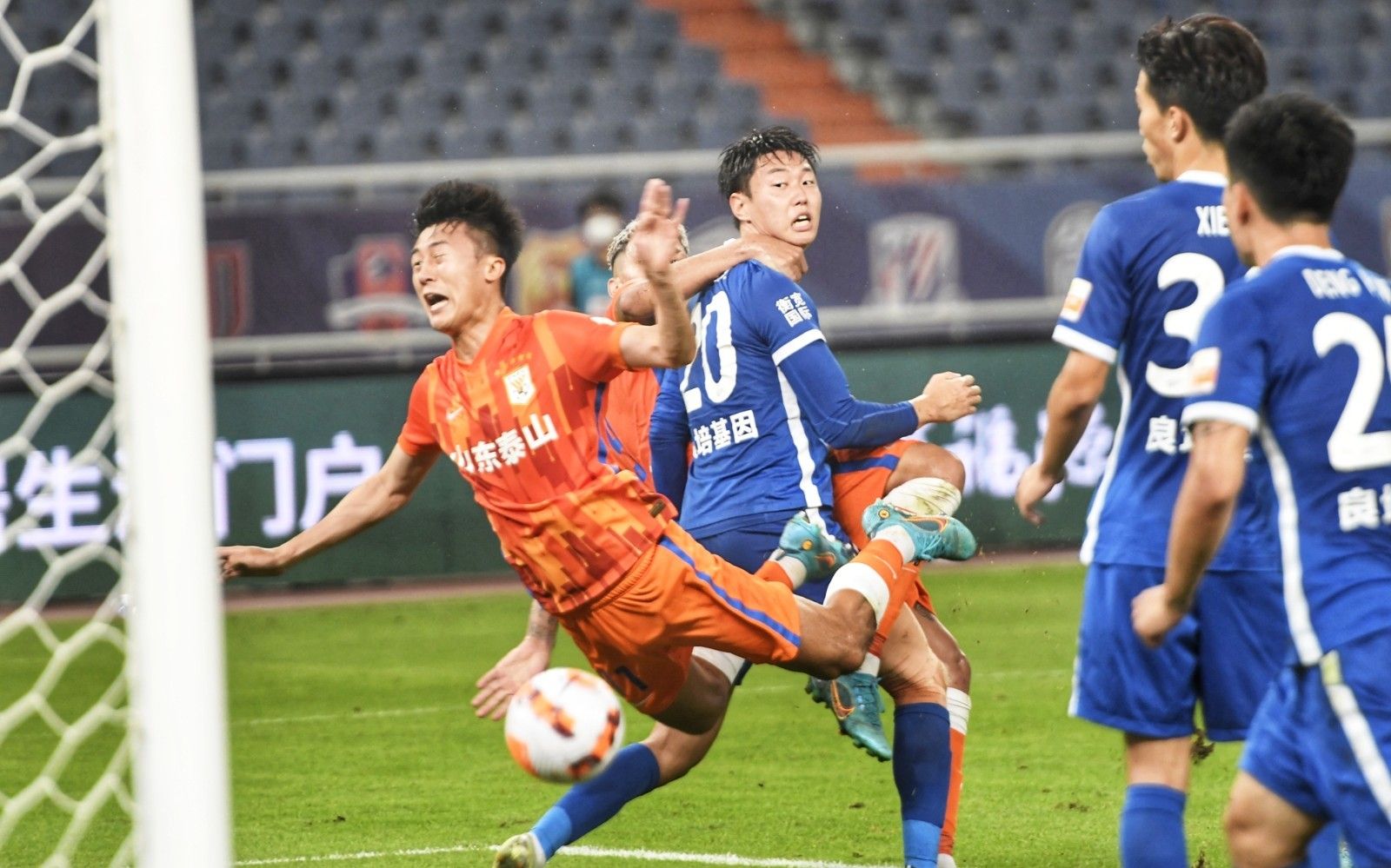波尔津吉斯